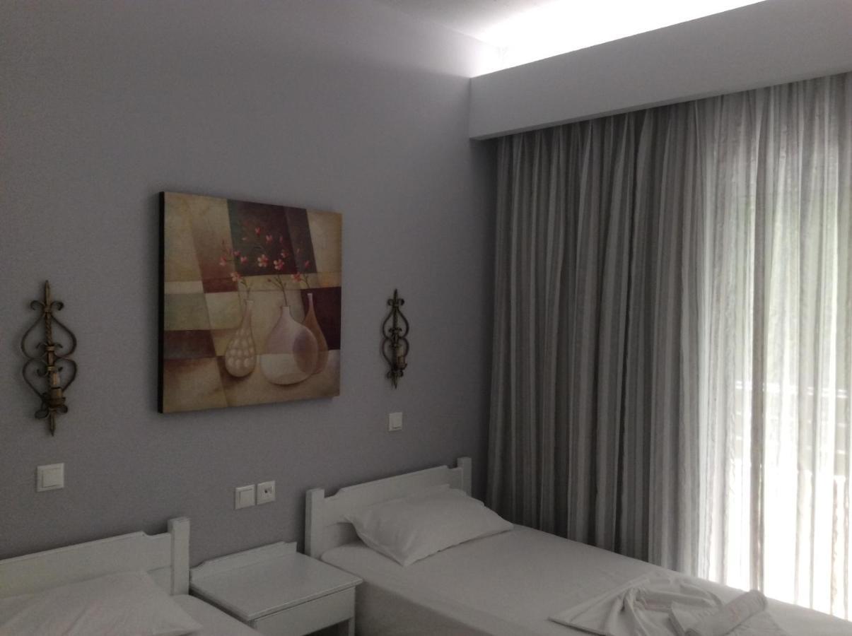 Maria Suites Platanés Exterior foto
