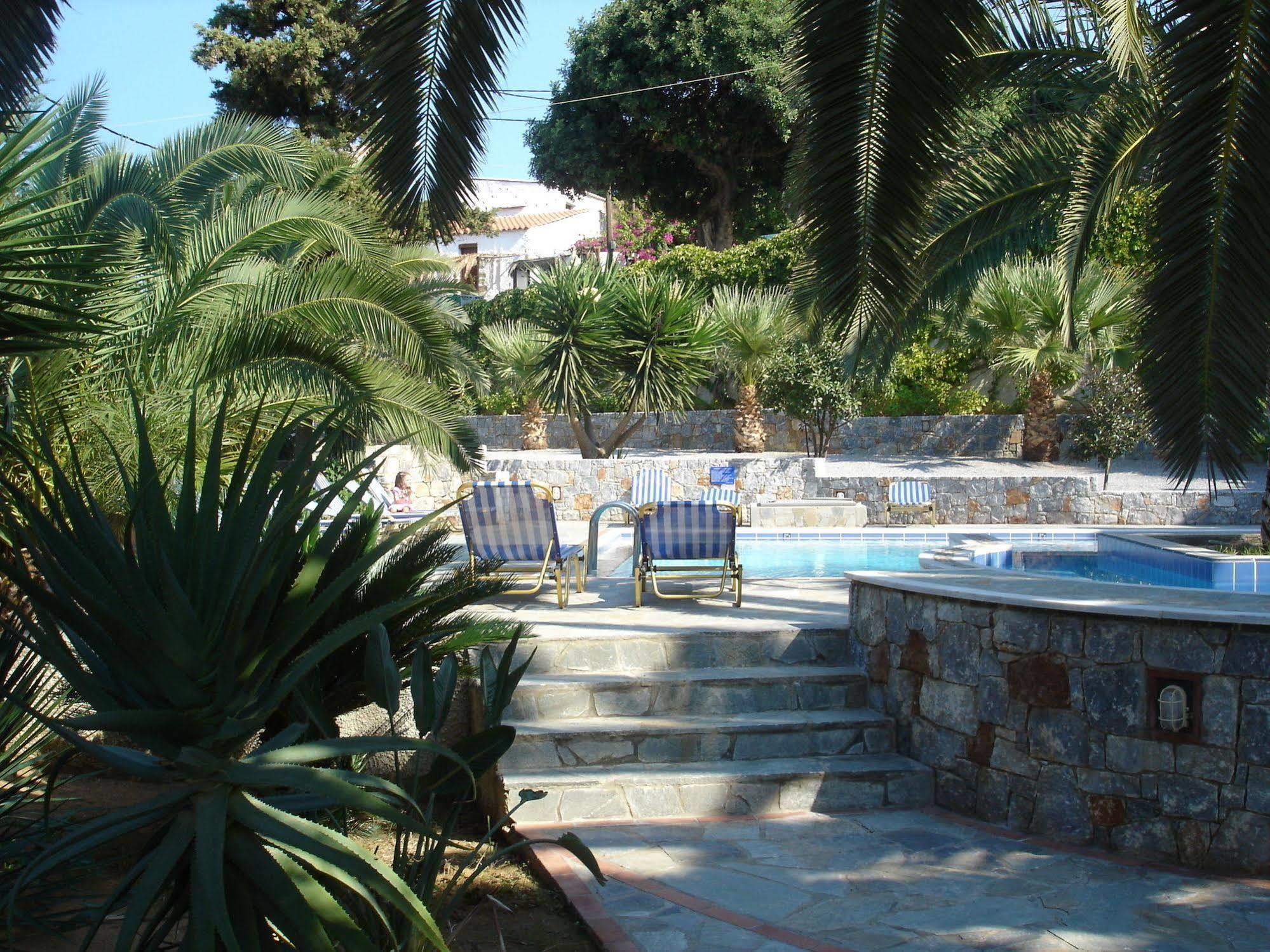 Maria Suites Platanés Exterior foto